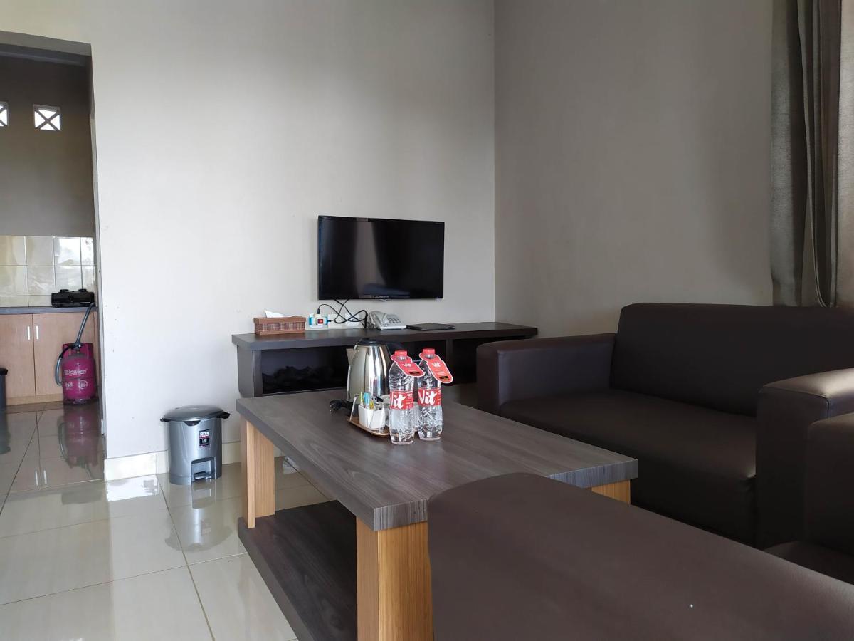 Grand Dian Hotel Guci Tegal  Εξωτερικό φωτογραφία